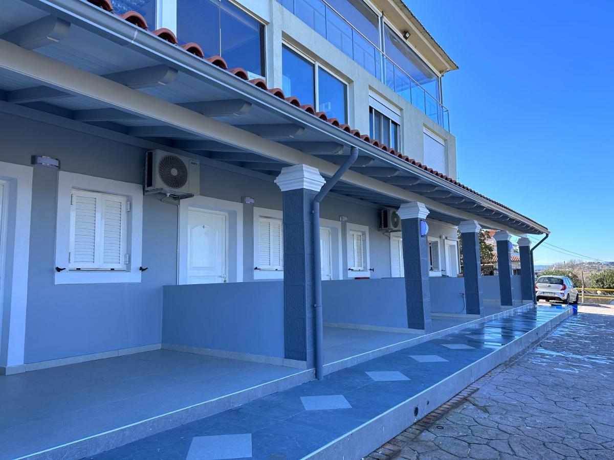 Ferienhaus Nisos Family House *
